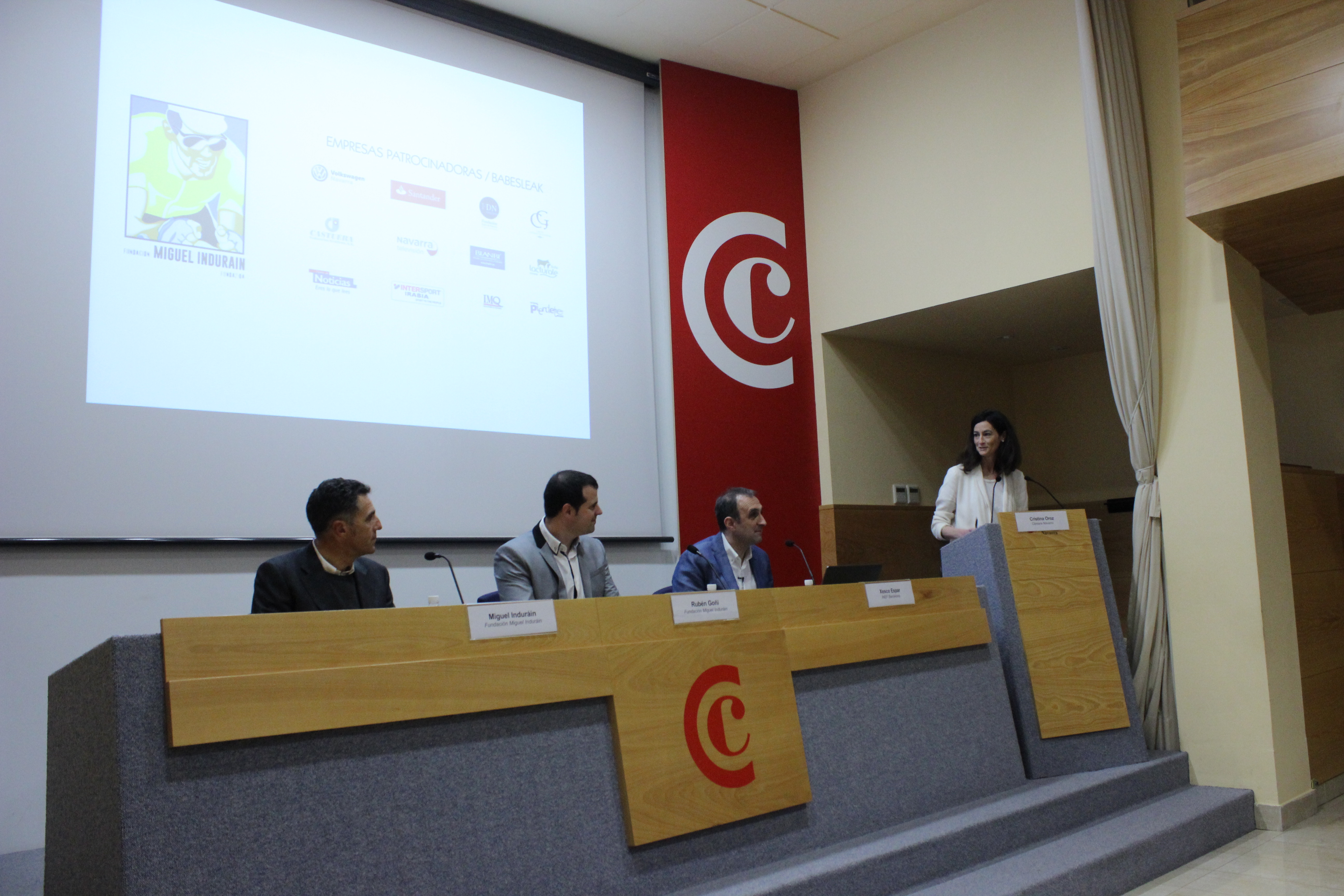 Xesco Espar estrena "Las Cumbres de Indur&aacute;in"